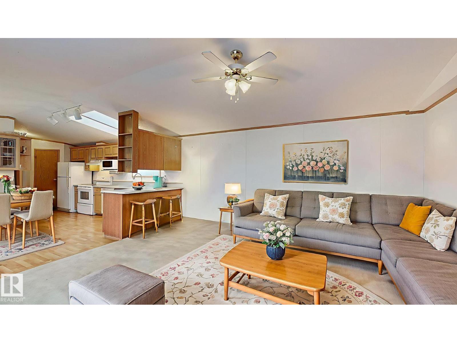 2925 Lakewood DR NW, Edmonton, Alberta