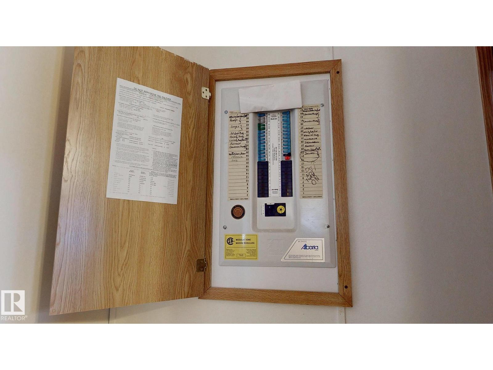 2925 Lakewood Dr Nw, Edmonton, Alberta  T5S 1T7 - Photo 25 - E4468935