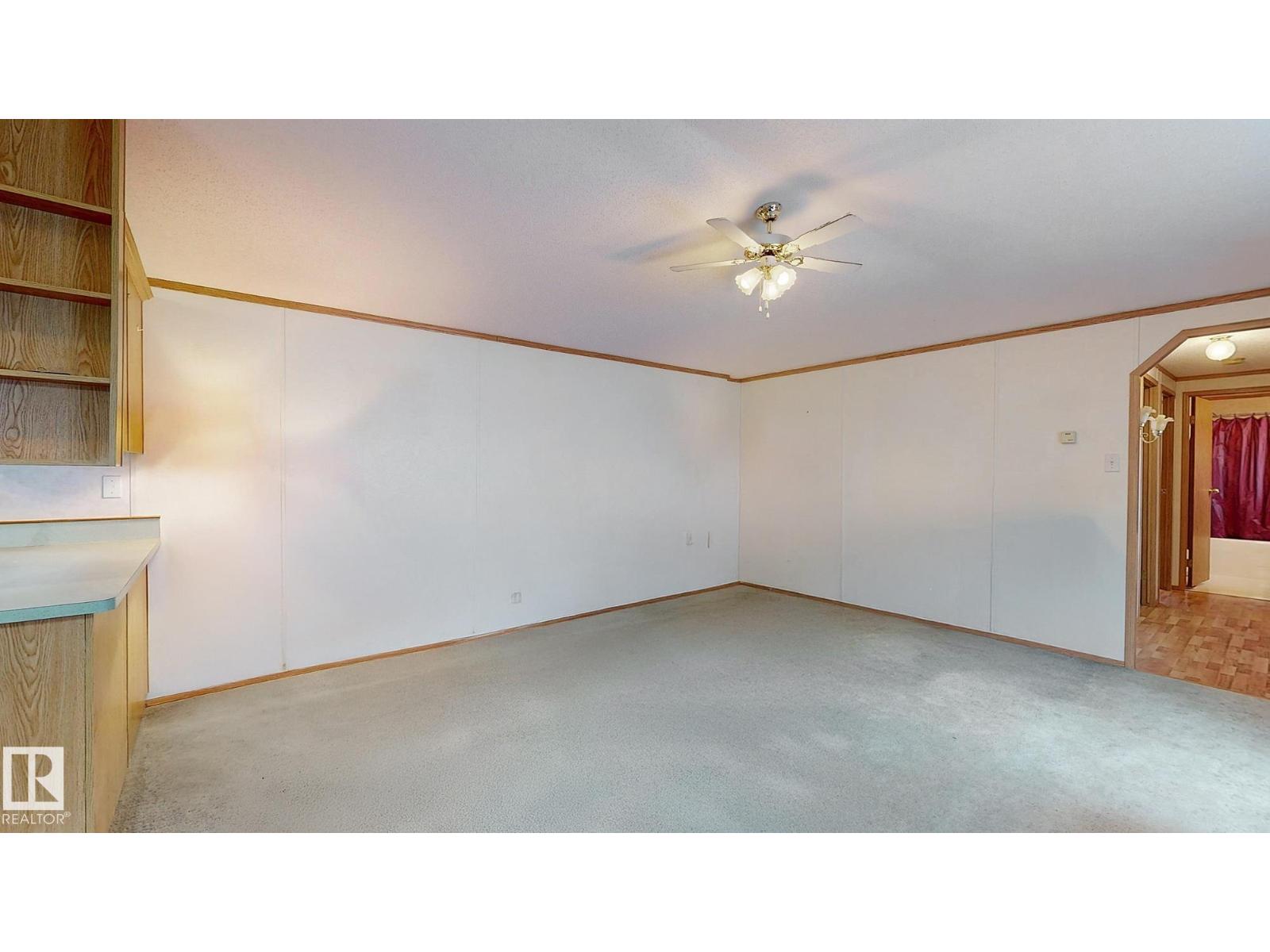 2925 Lakewood Dr Nw, Edmonton, Alberta  T5S 1T7 - Photo 11 - E4468935