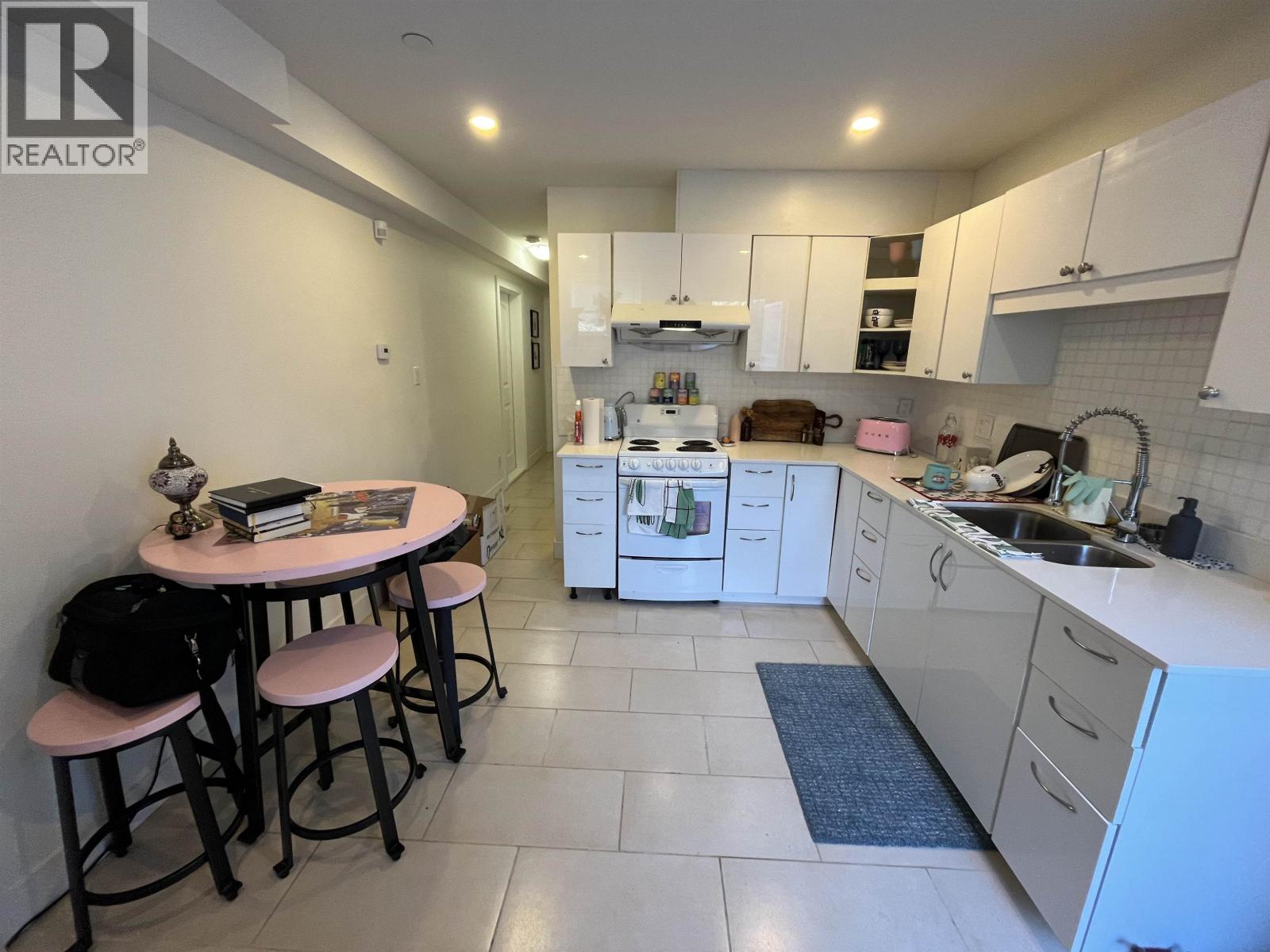 1bed 25xx E 28 Avenue, Vancouver, British Columbia  V5R 1R7 - Photo 9 - R3071424