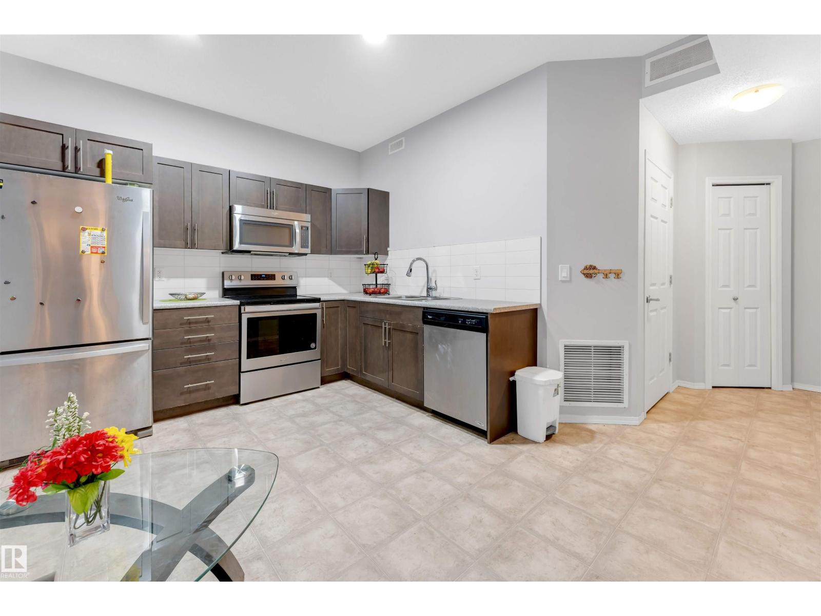 #6 6520 2 Av Sw, Edmonton, Alberta T6X 1S4 - Photo 16 - E4469601