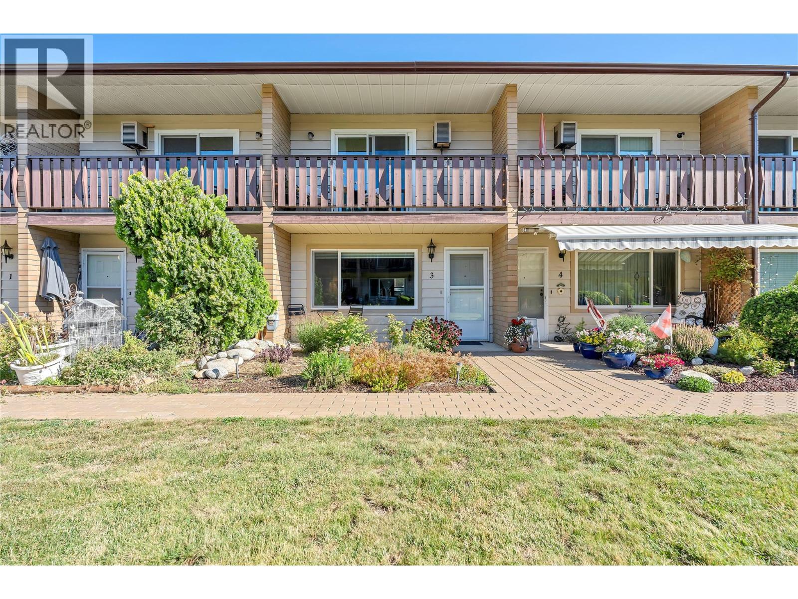 13707 Dickson Avenue Unit# 3, summerland, British Columbia