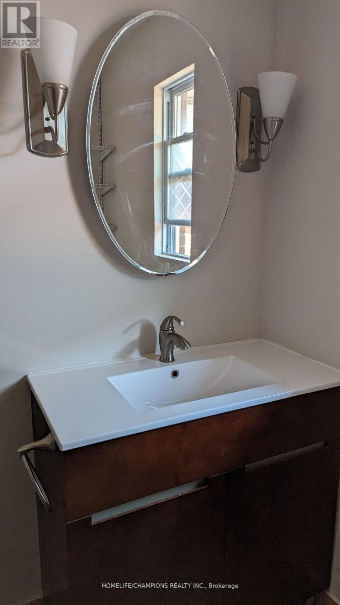 36 Galsworthy Avenue, Toronto, Ontario  M1R 2N6 - Photo 10 - E12682342