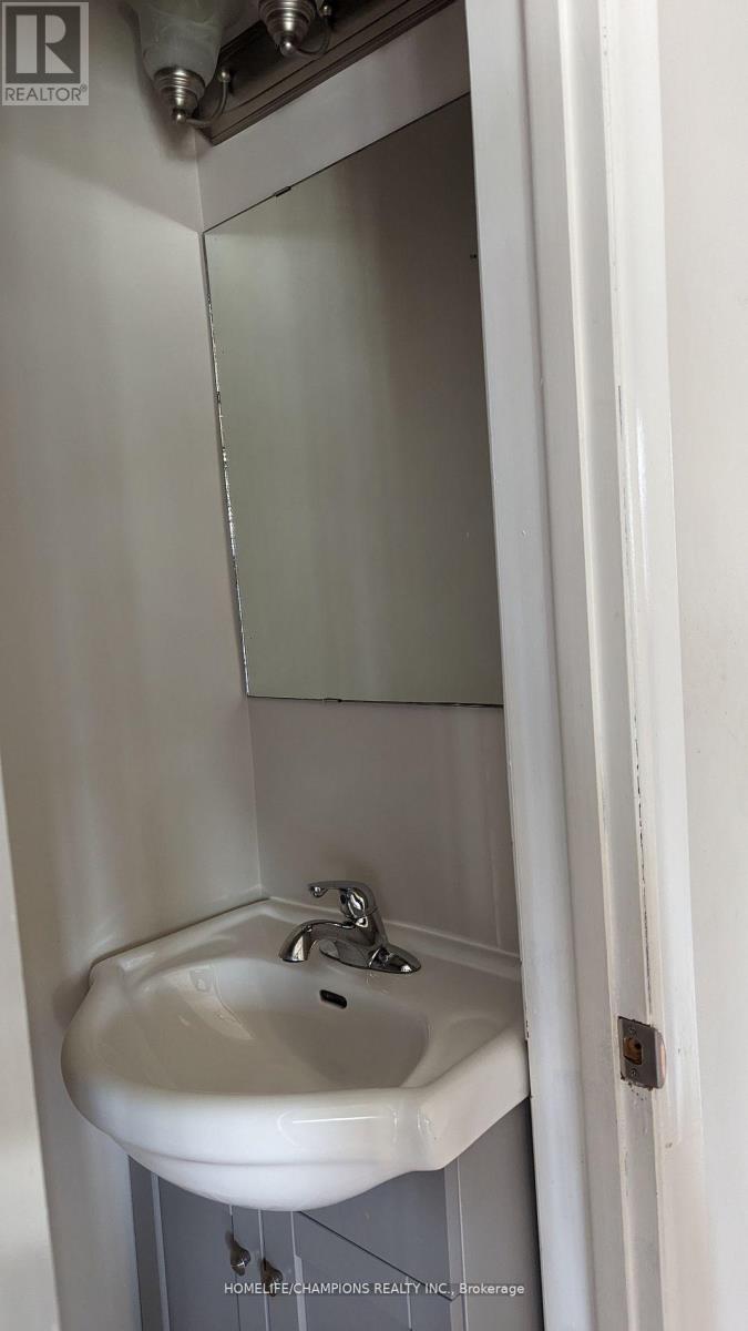 36 Galsworthy Avenue, Toronto, Ontario  M1R 2N6 - Photo 14 - E12682342