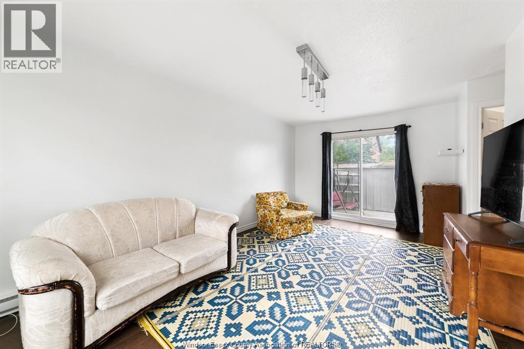 1319 Bayswater Crescent, Windsor, Ontario  N8S 4K4 - Photo 3 - 26000708