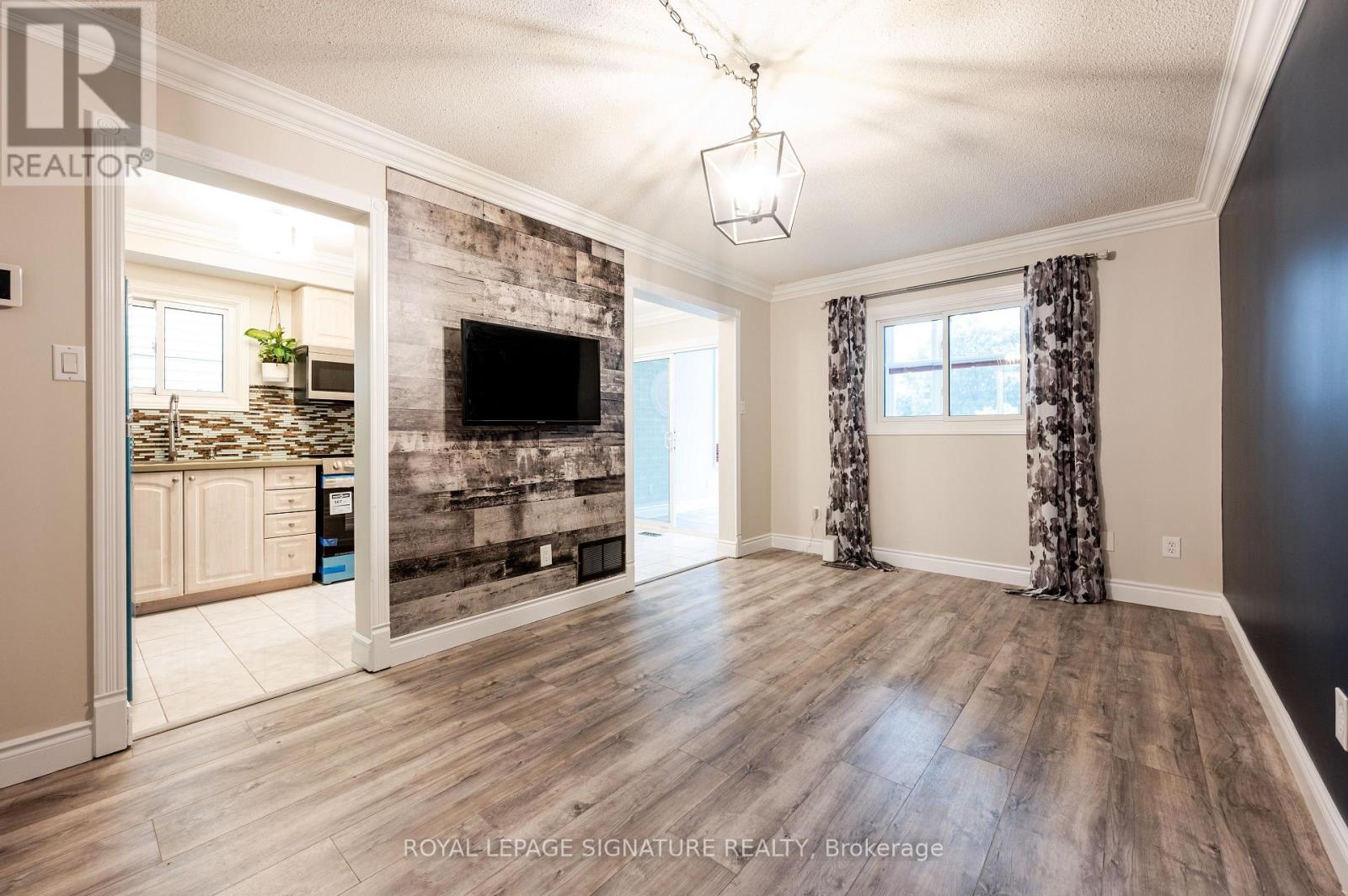 3376 Nighthawk Trail, Mississauga (Lisgar), Ontario  L5N 6G5 - Photo 6 - W12682280