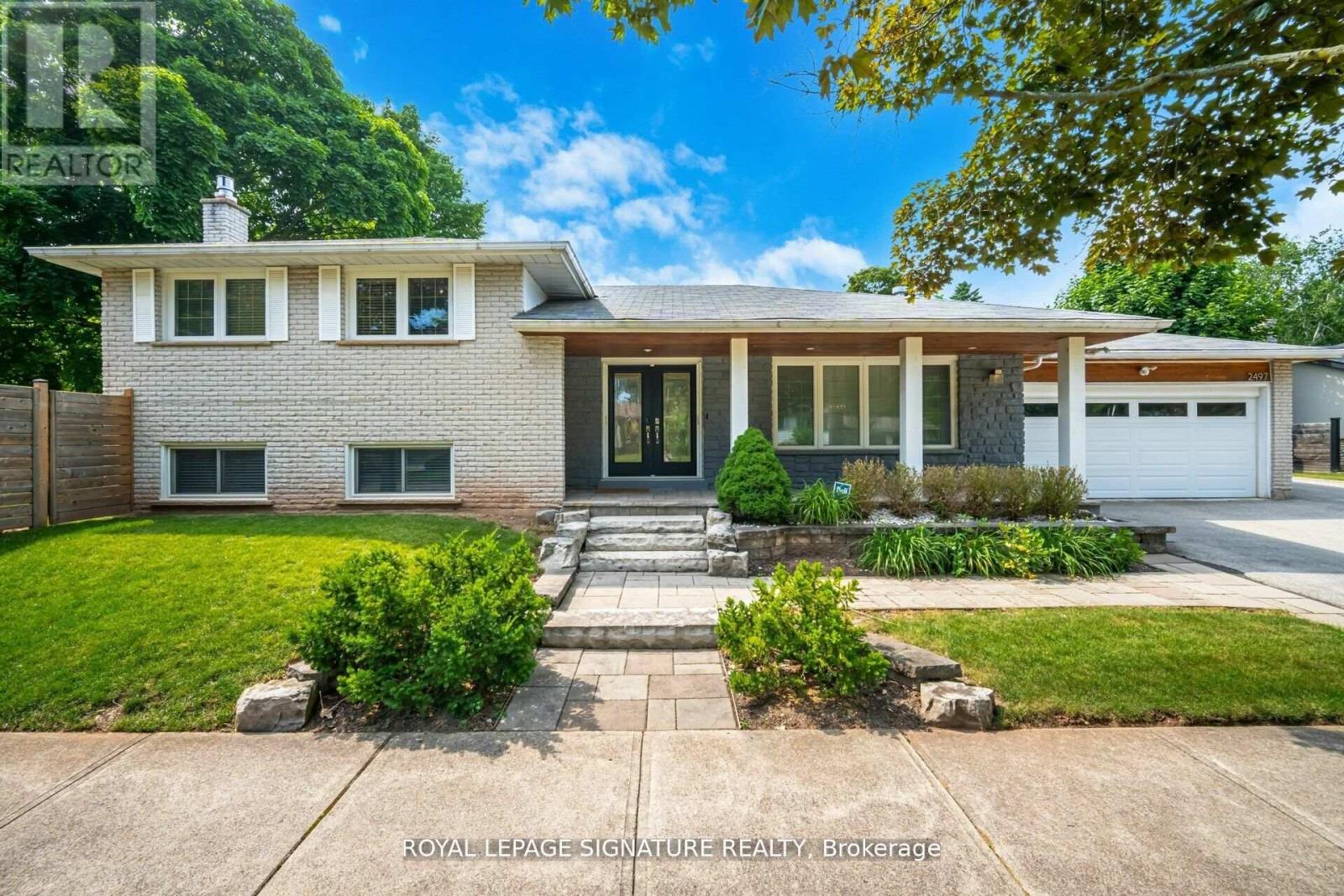 2497 Wyatt Street, Oakville, Ontario  L6L 2M7 - Photo 1 - W12682286