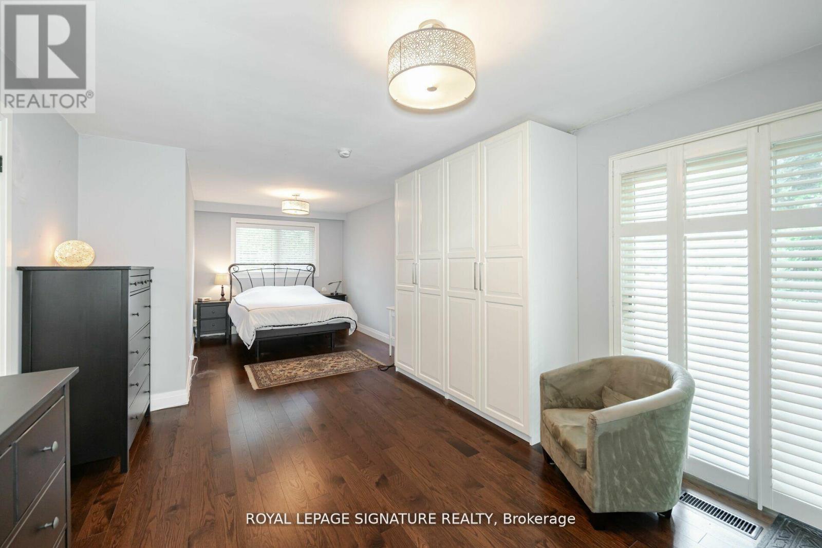 2497 Wyatt Street, Oakville, Ontario  L6L 2M7 - Photo 15 - W12682286