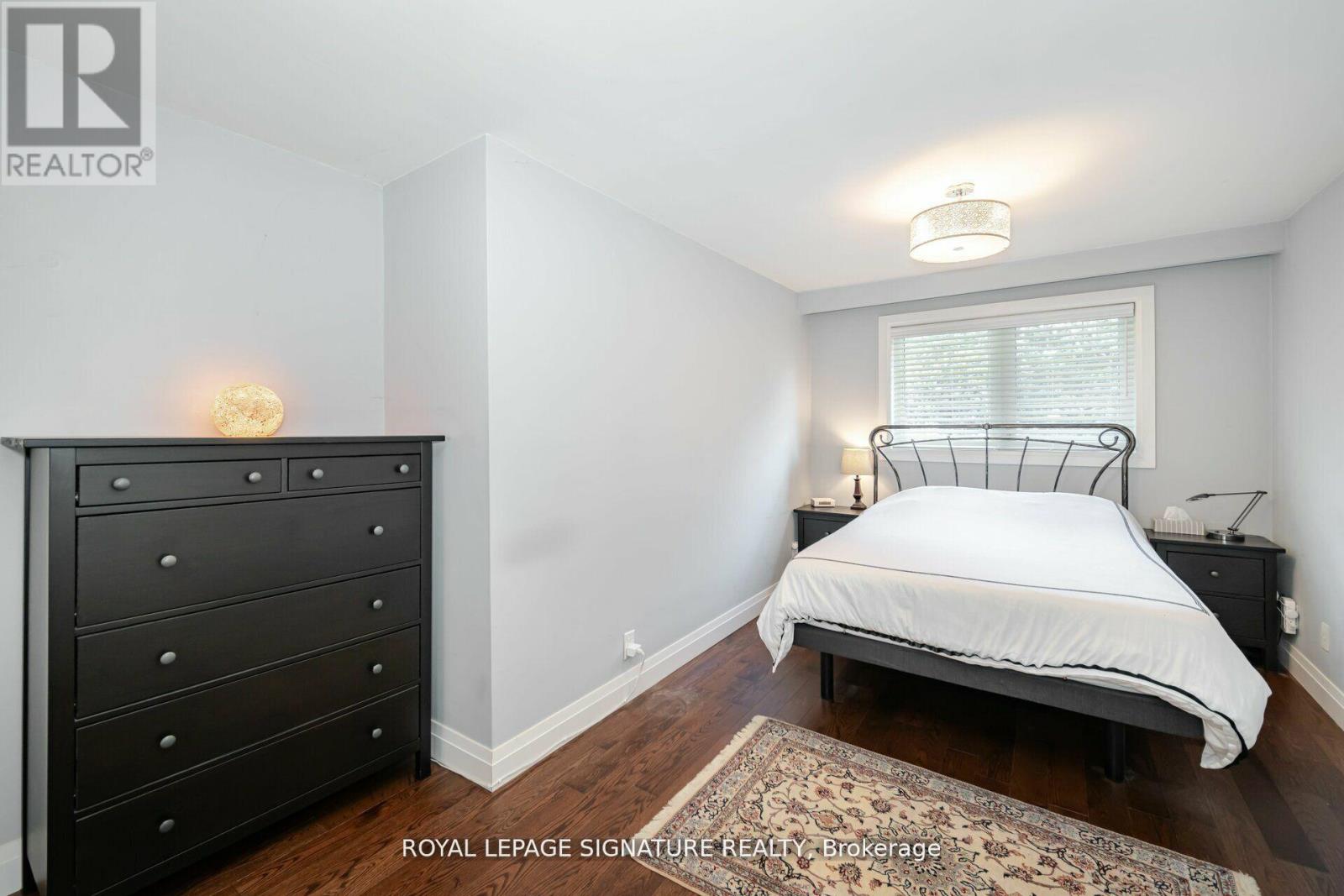 2497 Wyatt Street, Oakville, Ontario  L6L 2M7 - Photo 16 - W12682286