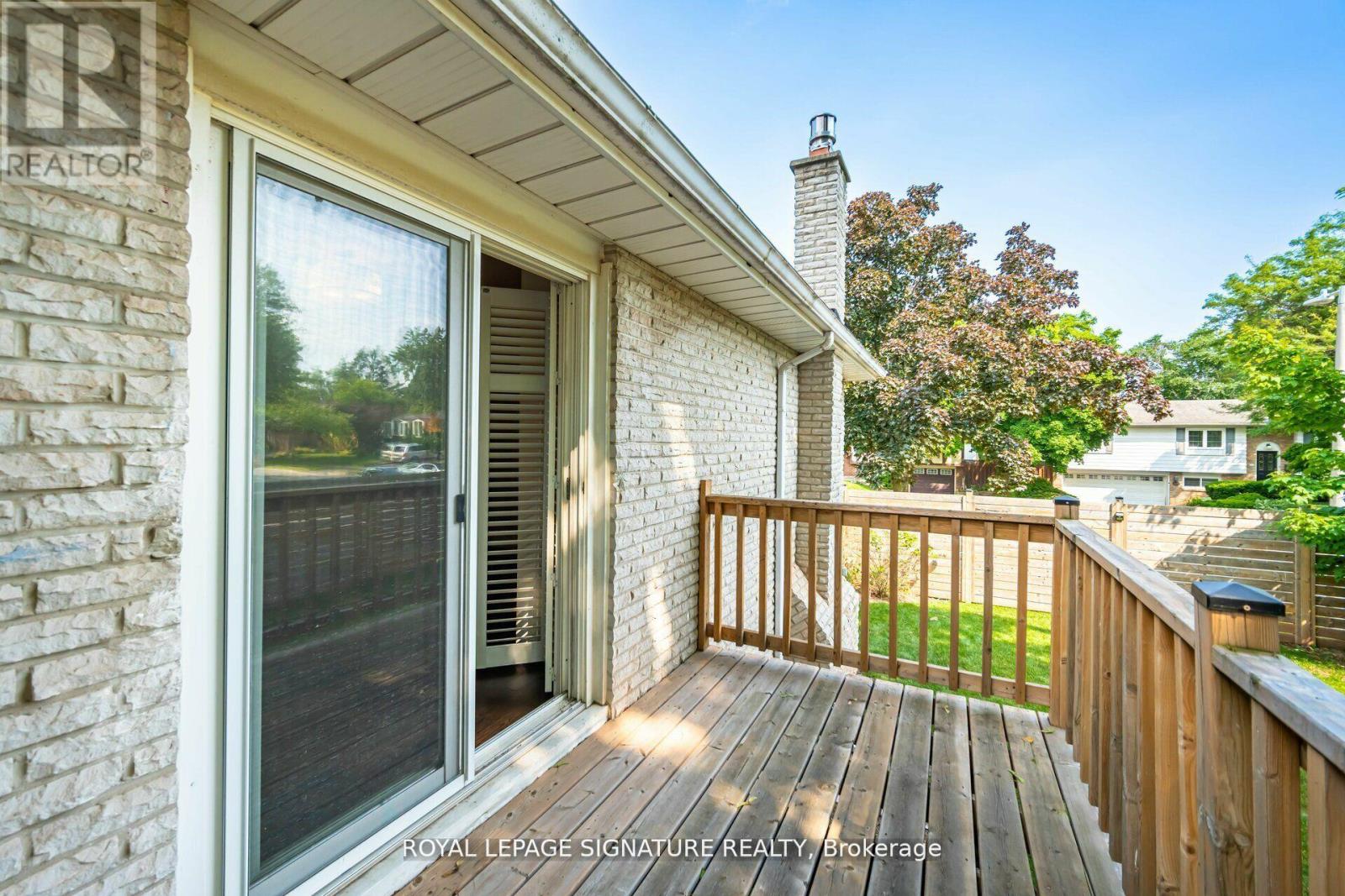 2497 Wyatt Street, Oakville, Ontario  L6L 2M7 - Photo 29 - W12682286
