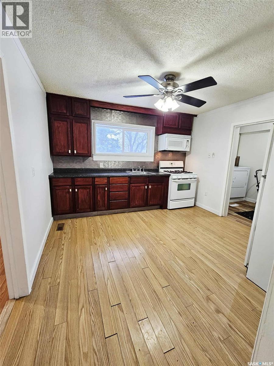 623 St Mary Street, Esterhazy, Saskatchewan  S0A 0X0 - Photo 15 - SK026372