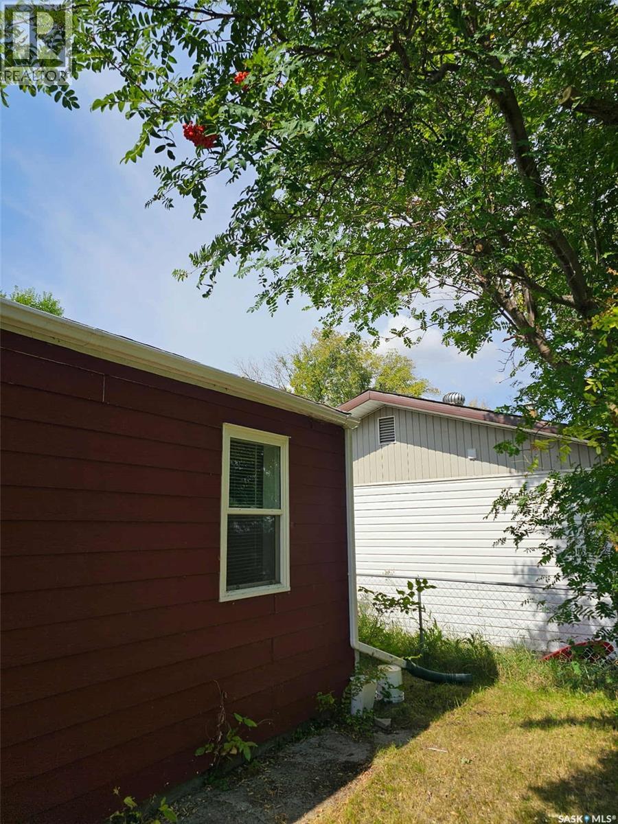 623 St Mary Street, Esterhazy, Saskatchewan  S0A 0X0 - Photo 31 - SK026372