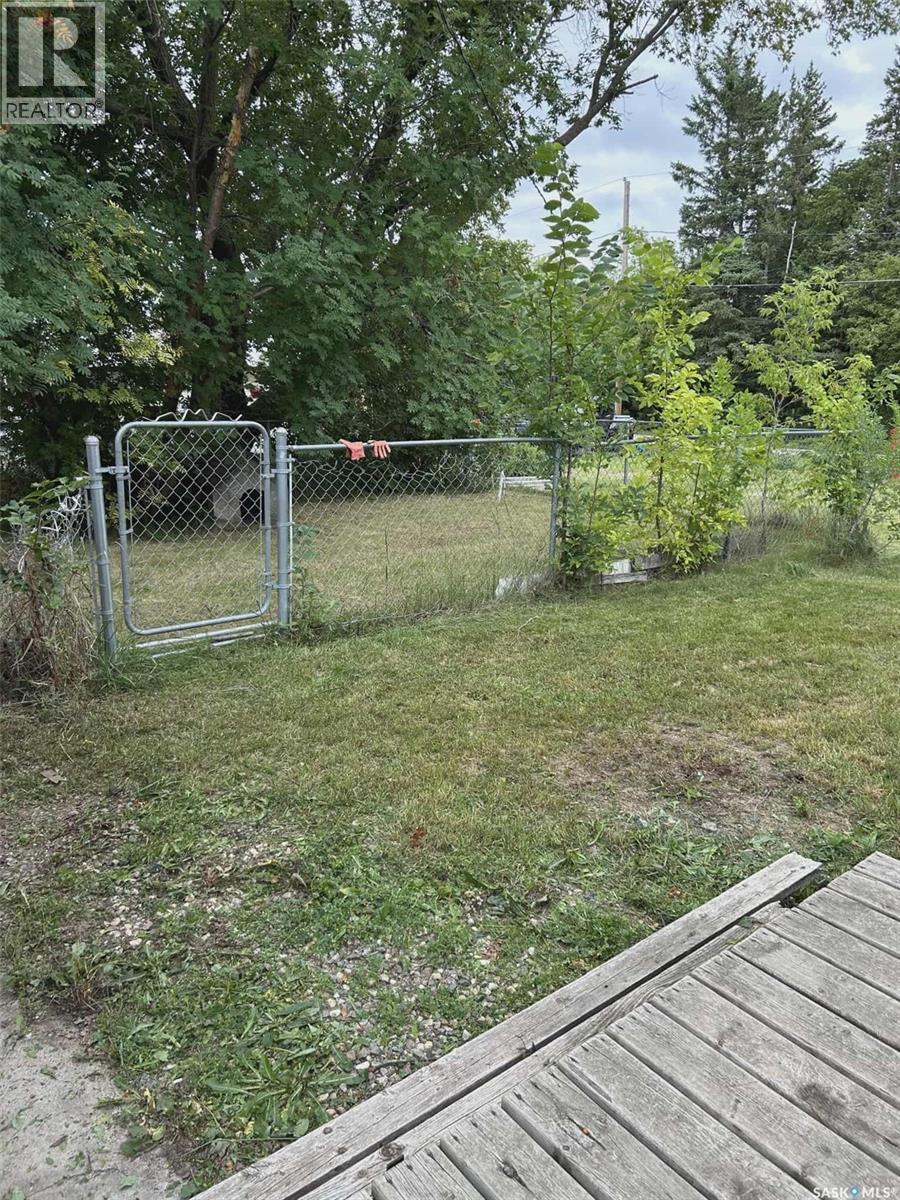 623 St Mary Street, Esterhazy, Saskatchewan  S0A 0X0 - Photo 26 - SK026372