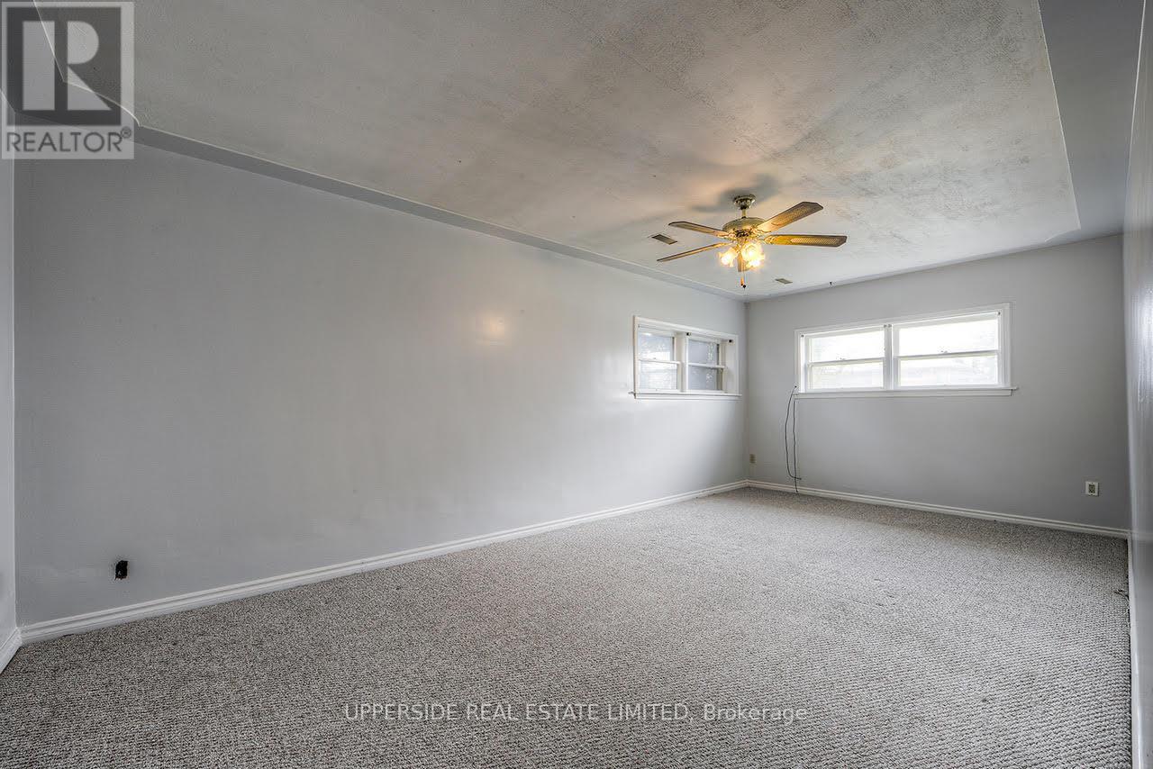 7 Balmoral Drive, Kitchener, Ontario  N2M 2J7 - Photo 3 - X12682262