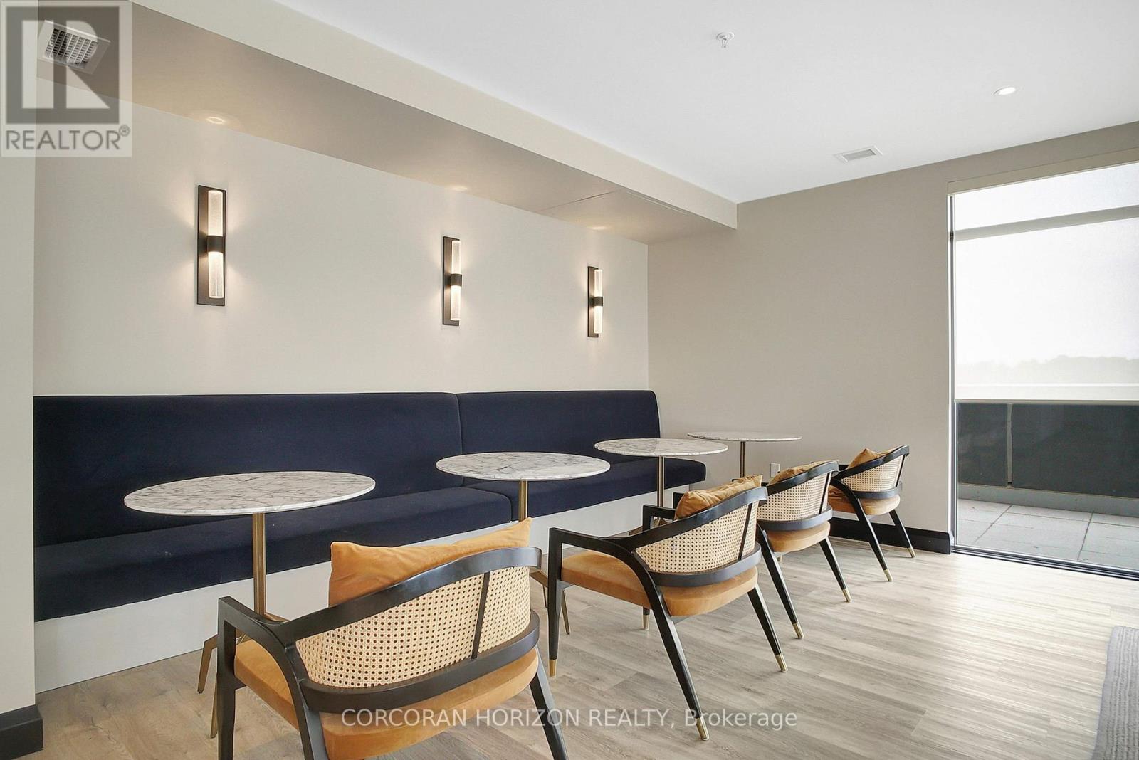 712 - 15 Glebe Street W, Cambridge, Ontario  N1S 0C3 - Photo 6 - X12682352