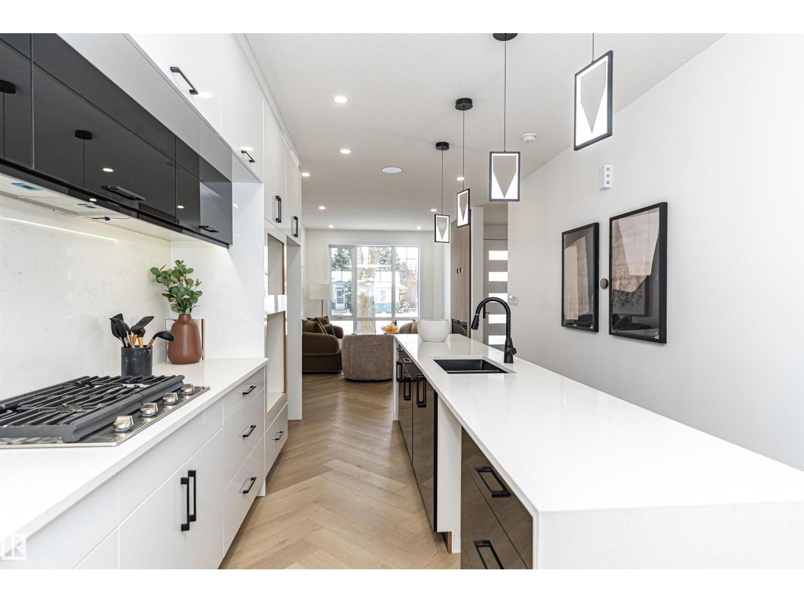 9622 86 St Nw, Edmonton, Alberta  T6C 3E9 - Photo 12 - E4469603