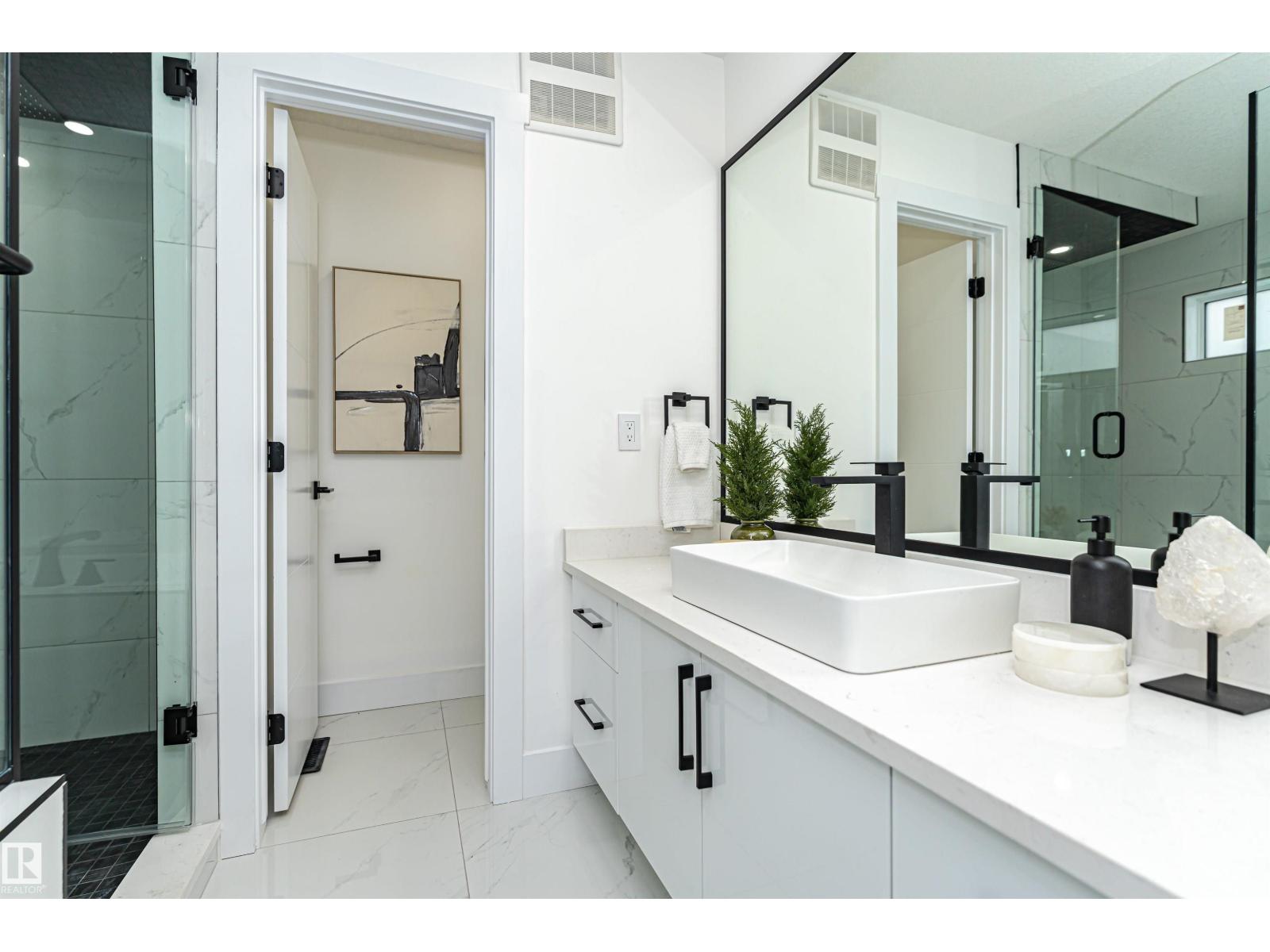 9622 86 St Nw, Edmonton, Alberta  T6C 3E9 - Photo 36 - E4469603