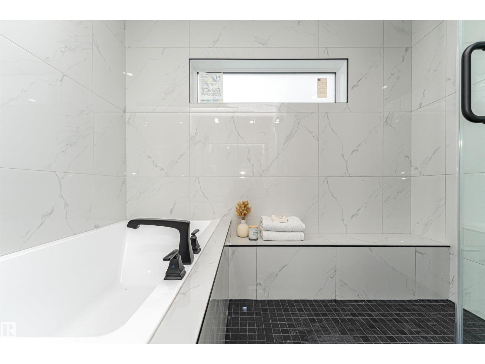 9622 86 St Nw, Edmonton, Alberta  T6C 3E9 - Photo 37 - E4469603