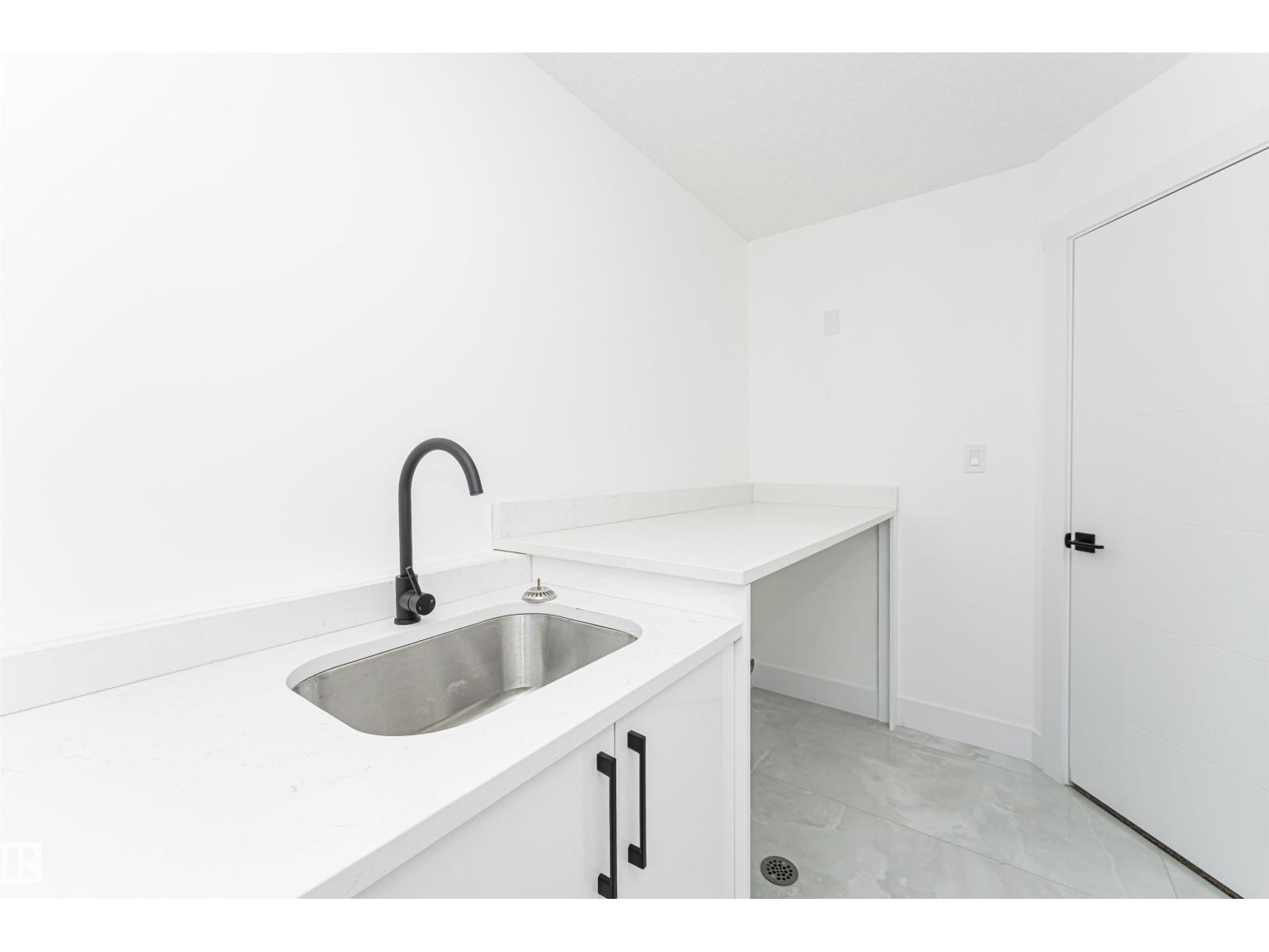 9622 86 St Nw, Edmonton, Alberta  T6C 3E9 - Photo 44 - E4469603