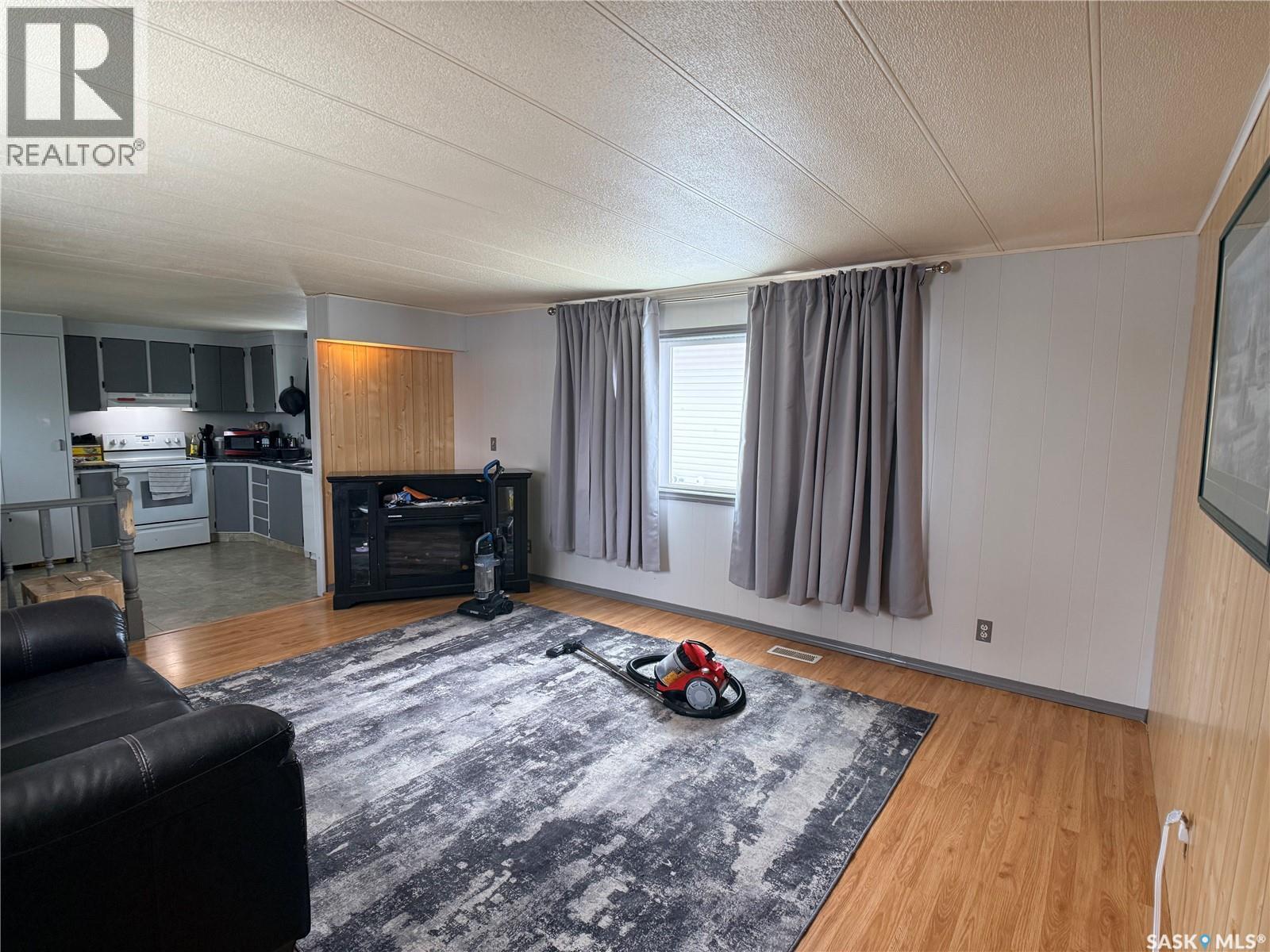 416 Ewen Street, Oxbow, Saskatchewan  S0C 2B0 - Photo 10 - SK026355