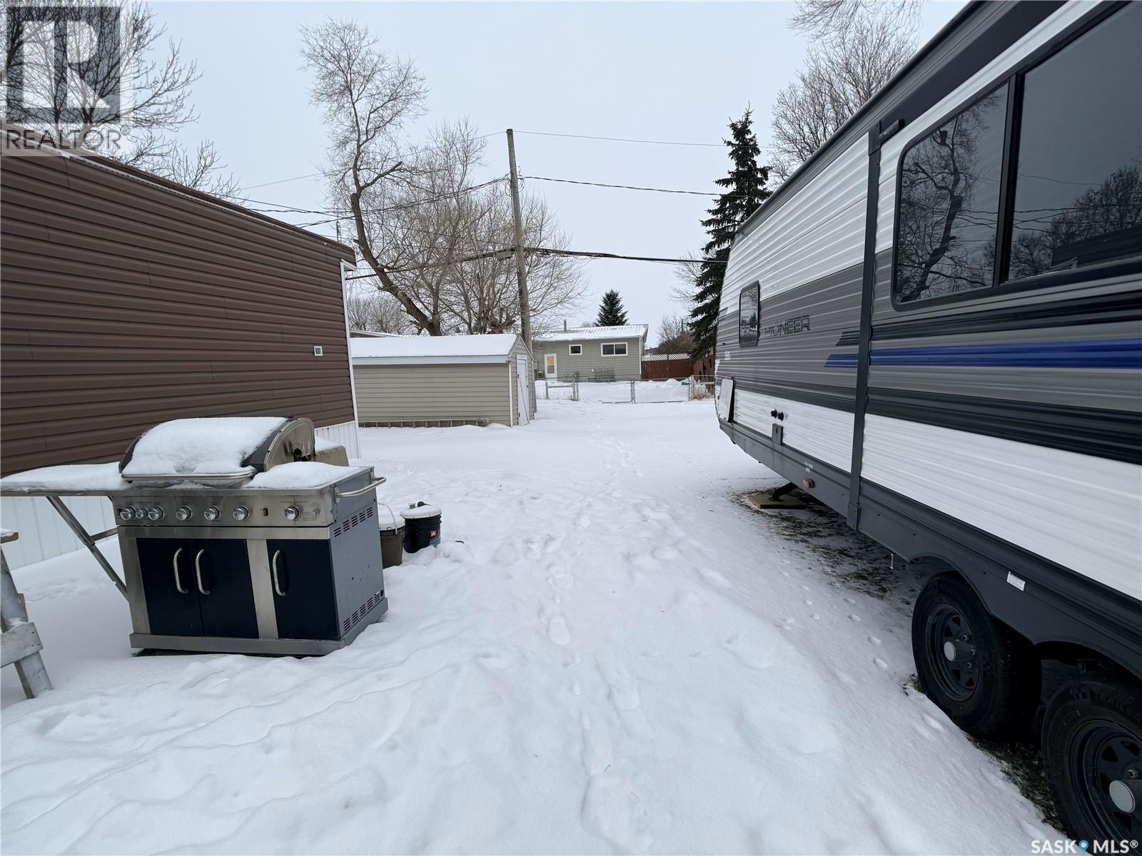 416 Ewen Street, Oxbow, Saskatchewan  S0C 2B0 - Photo 30 - SK026355