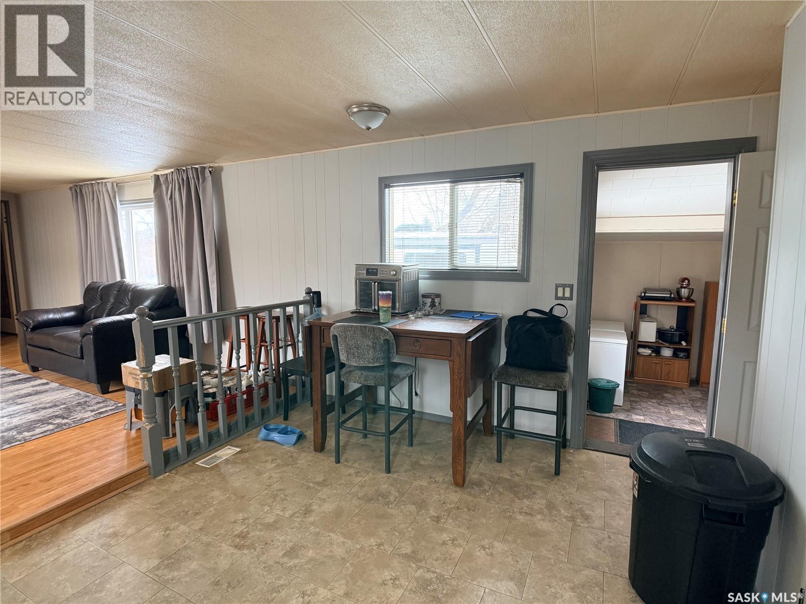 416 Ewen Street, Oxbow, Saskatchewan  S0C 2B0 - Photo 7 - SK026355