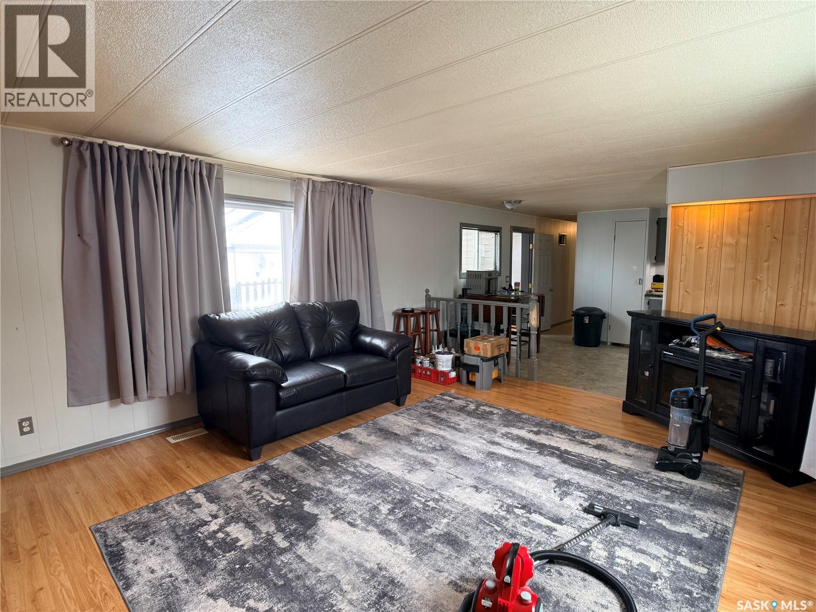 416 Ewen Street, Oxbow, Saskatchewan  S0C 2B0 - Photo 8 - SK026355