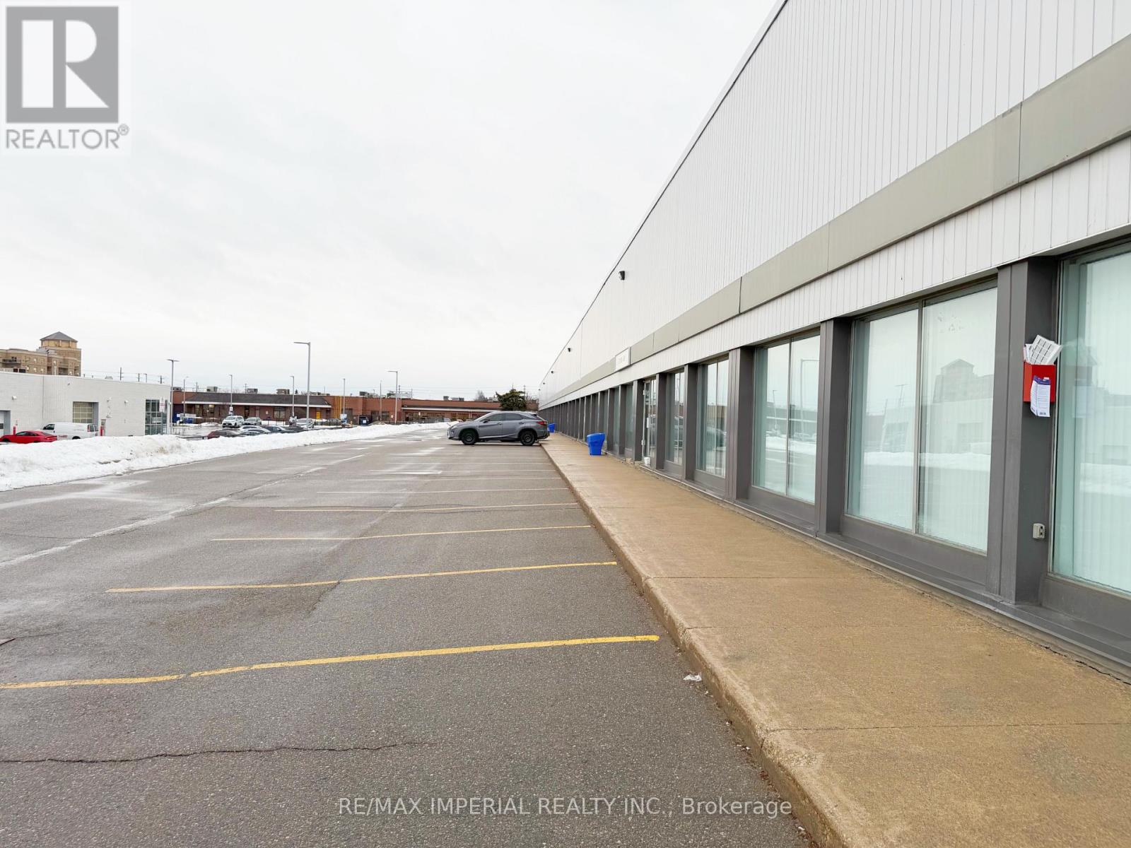 13 - 240 Viceroy Road, Vaughan, Ontario L4K 3N9 - Photo 1 - N12668584