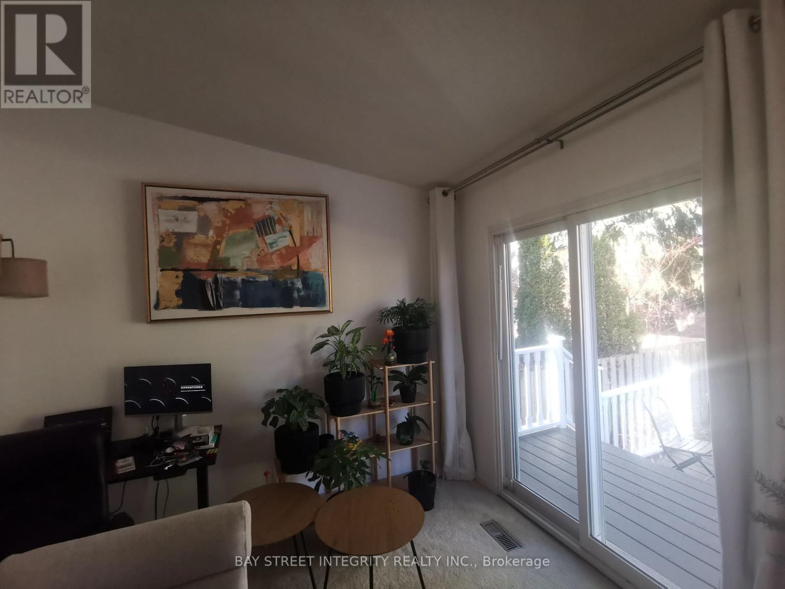 976 Raintree Lane, Mississauga, Ontario  L5H 3Y6 - Photo 7 - W12674788