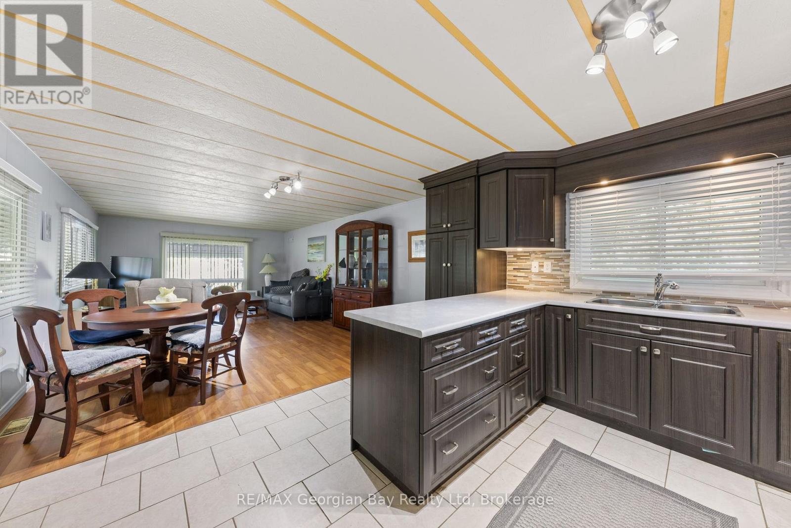 3 Lakeshore Road, Midland, Ontario  L4R 0B9 - Photo 12 - S12682392