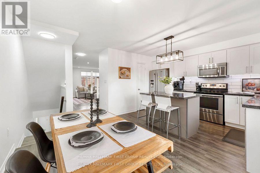 93 Markham Trail, Clarington, Ontario  L1C 0S4 - Photo 15 - E12682386