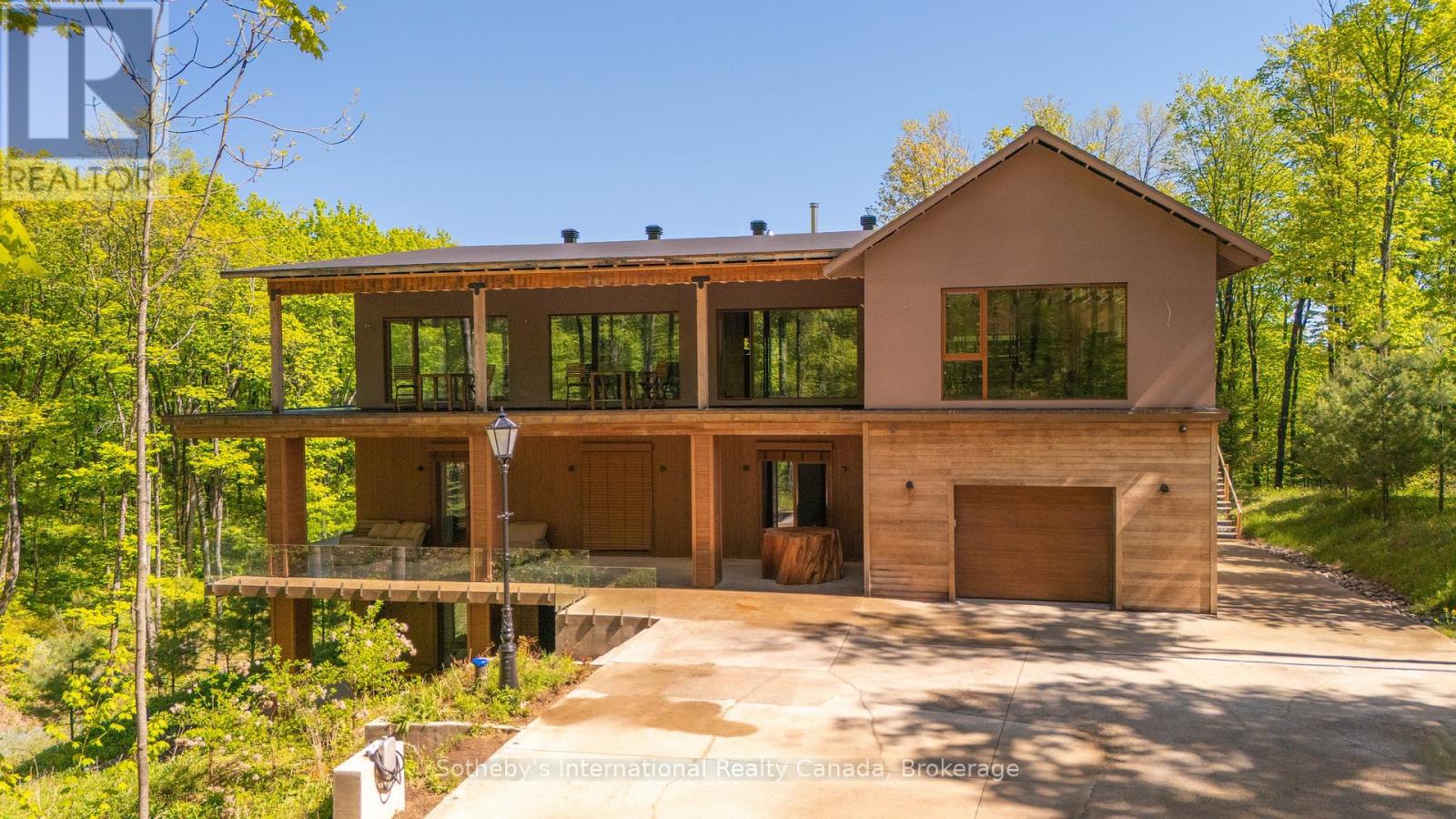 1739 TRAPPER'S TRAIL ROAD, Dysart et al, Ontario