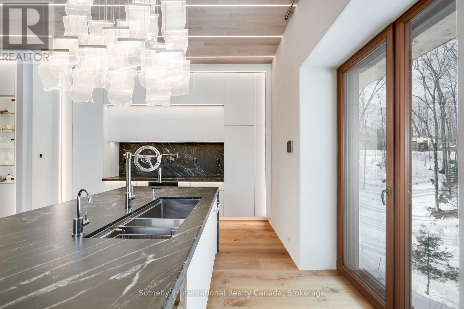 1739 Trapper's Trail Road, Dysart Et Al, Ontario  K0M 1S0 - Photo 20 - X12682468