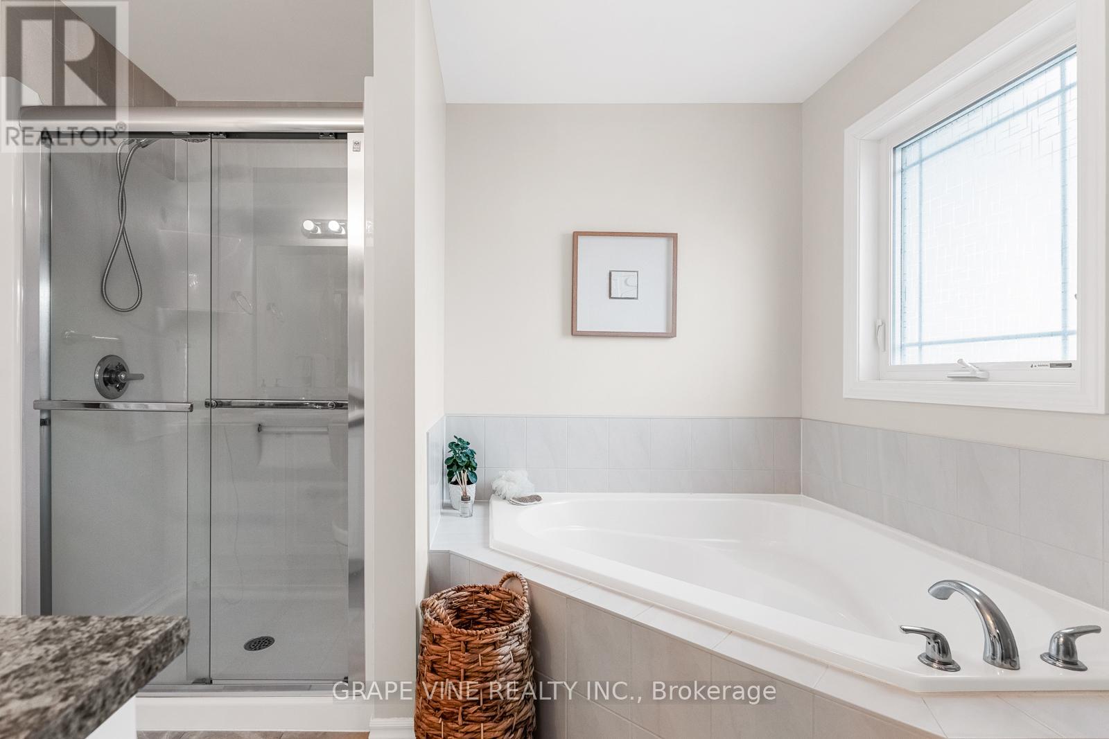 568 Voie Du Pin Rouge Way, Ottawa, Ontario  K1W 0C4 - Photo 22 - X12682462