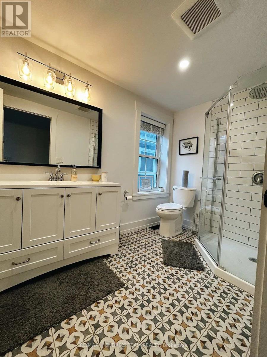 399 Elmwood Avenue, Fort Erie, Ontario  L0S 1B0 - Photo 7 - X12682448