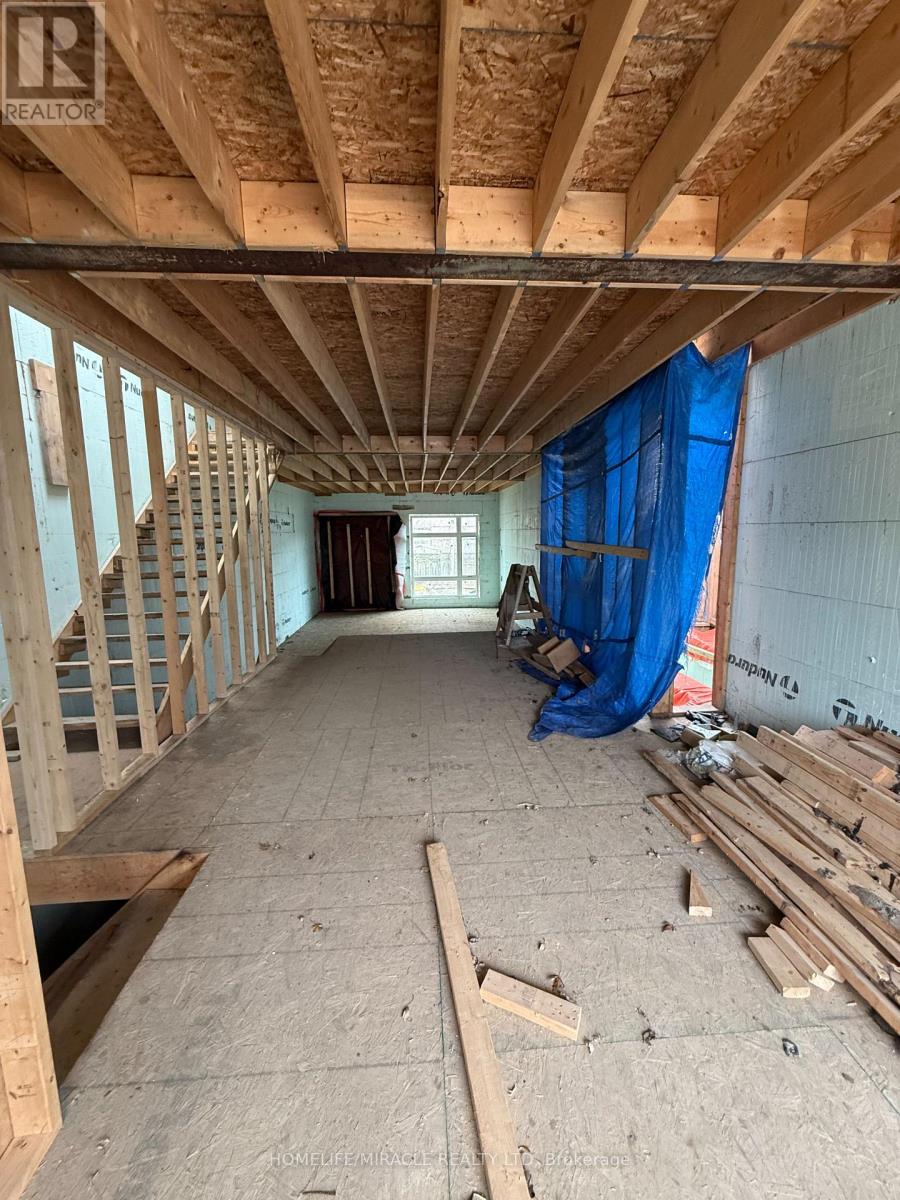 42 August Avenue, Toronto (Oakridge), Ontario  M1L 3M9 - Photo 9 - E12464945