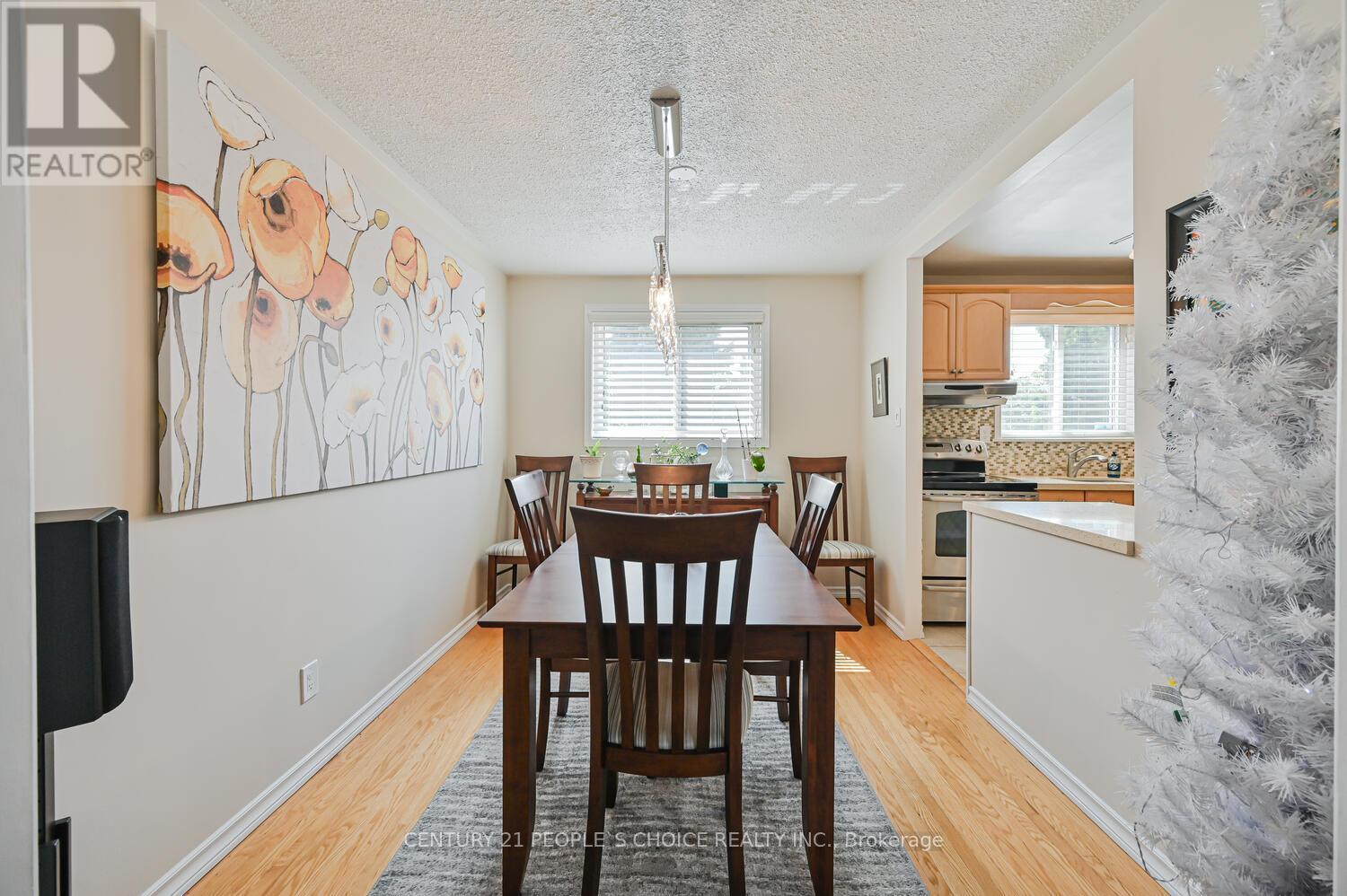 2 Fontaine Court, Brampton (Southgate), Ontario  L6T 3J2 - Photo 12 - W12524770