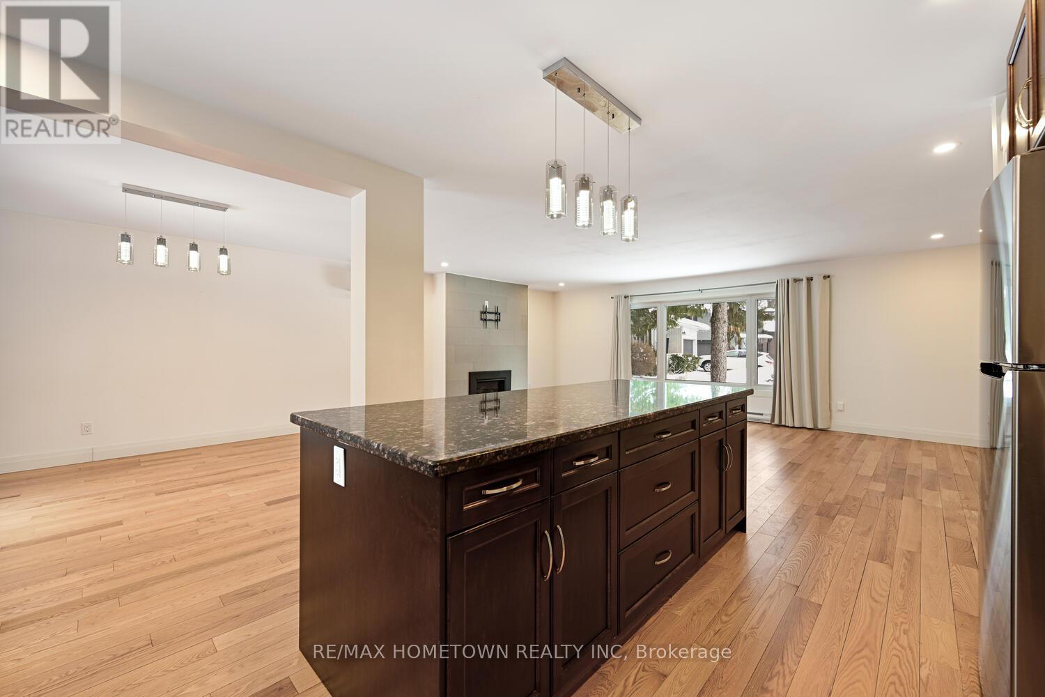 6 Maplewood Circle, Brockville, Ontario  K6V 1N4 - Photo 16 - X12682362