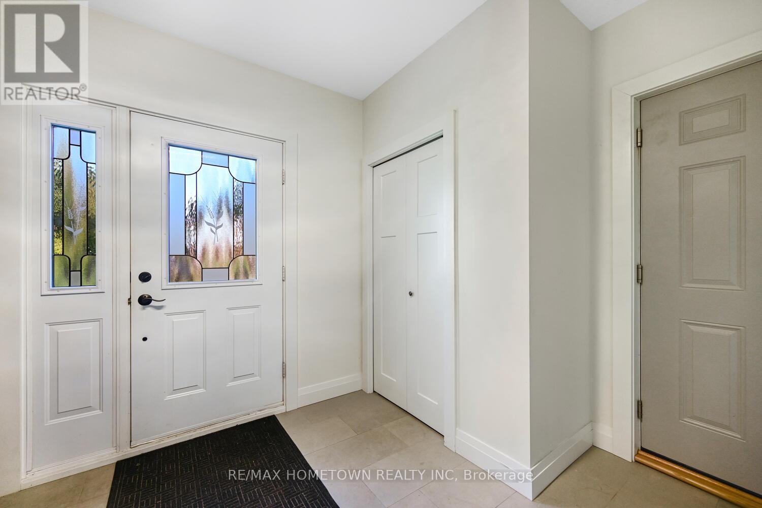 6 Maplewood Circle, Brockville, Ontario  K6V 1N4 - Photo 17 - X12682384