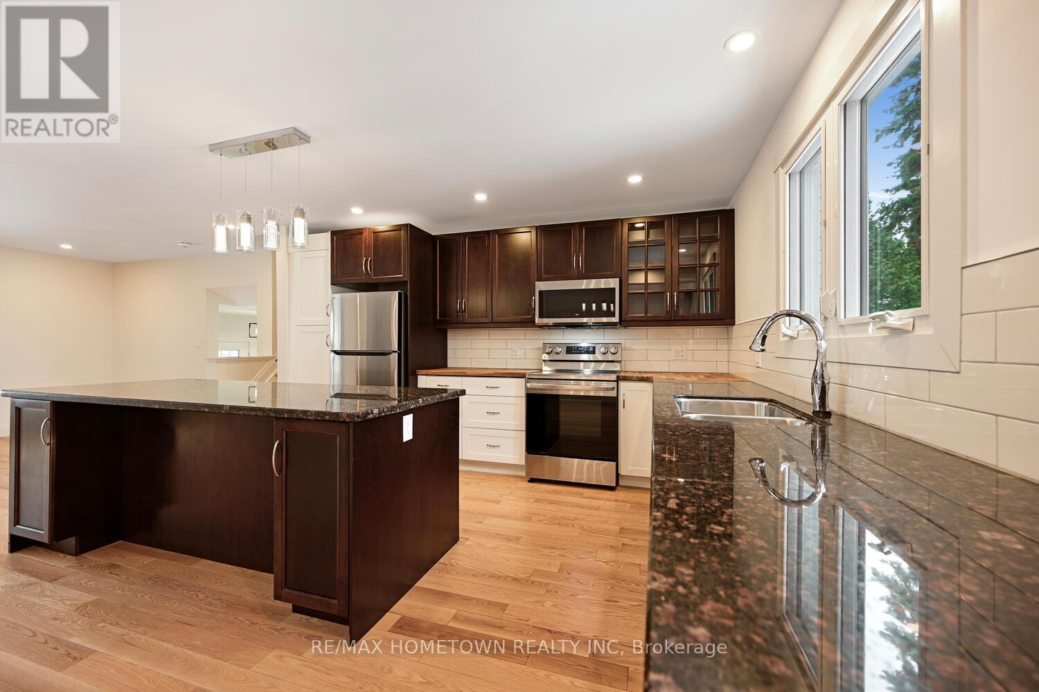 6 Maplewood Circle, Brockville, Ontario  K6V 1N4 - Photo 23 - X12682384