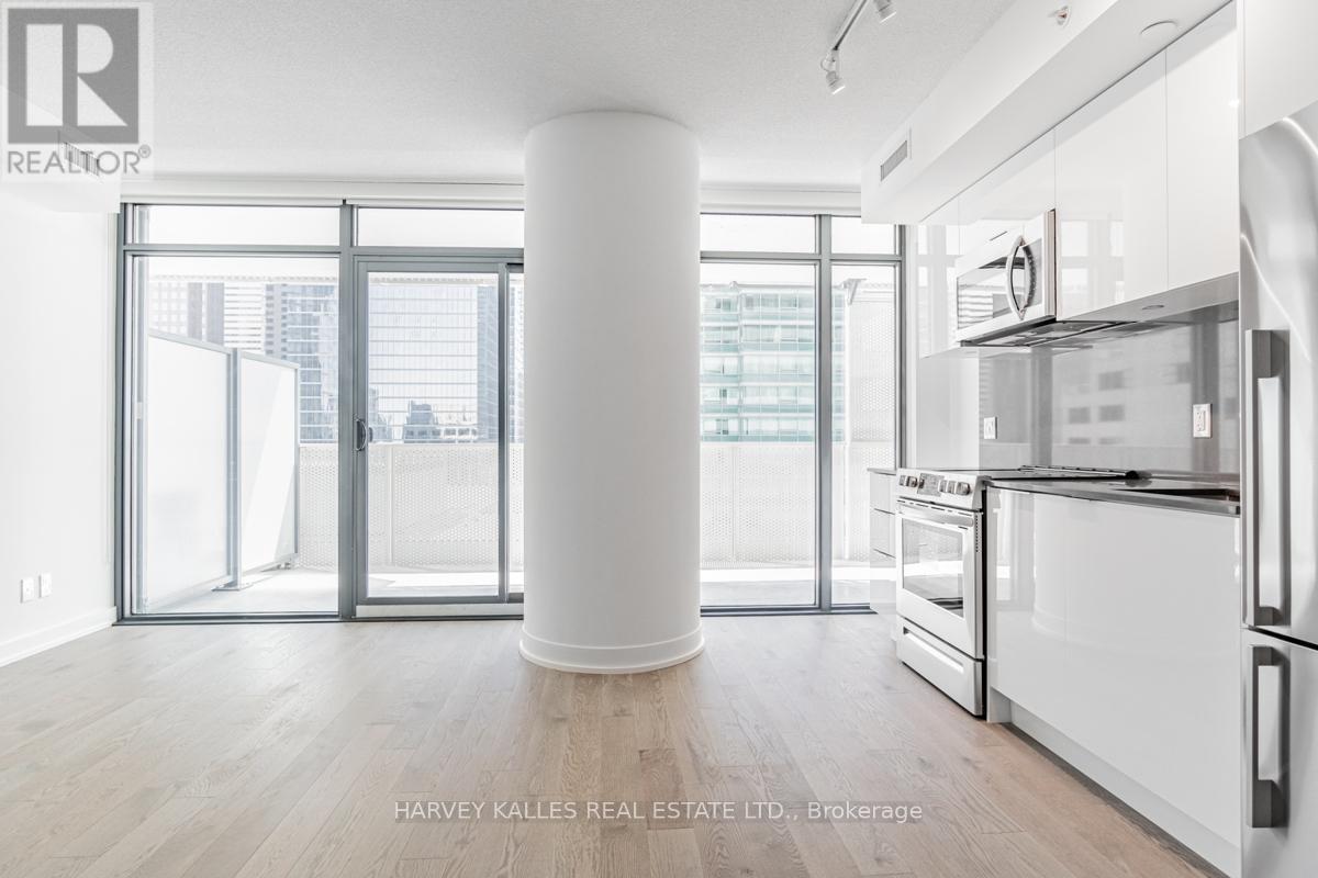 1406 - 25 Richmond Street E, Toronto, Ontario  M5C 1M1 - Photo 3 - C12682370