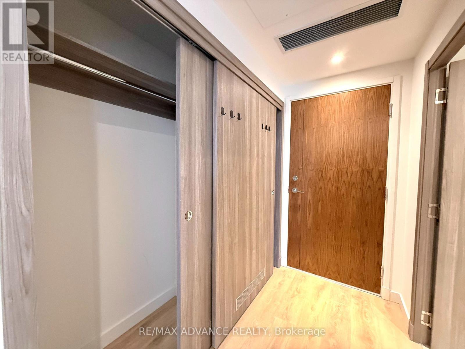 1609 - 27 Mcmahon Drive, Toronto, Ontario  M2K 0J2 - Photo 5 - C12682382