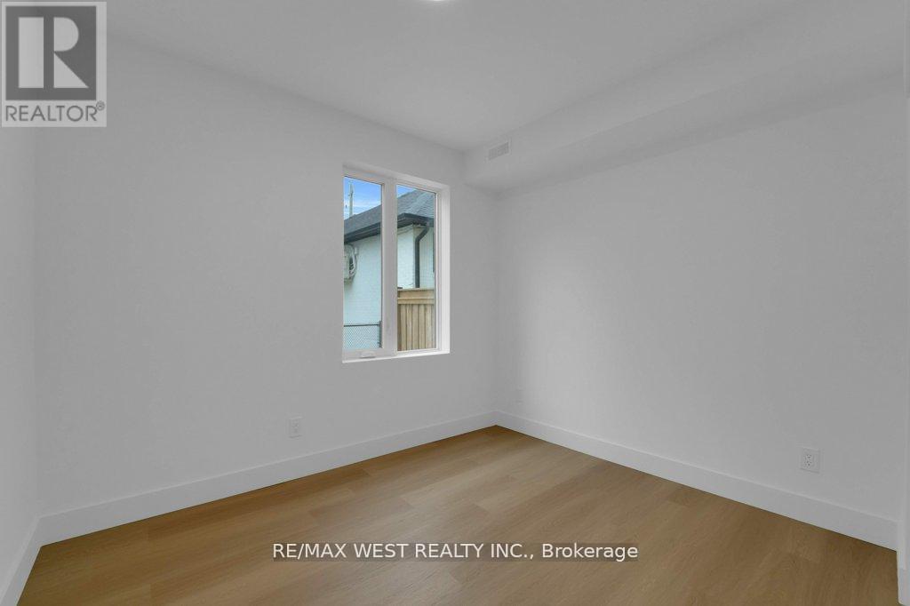 661 Winona Drive, Toronto, Ontario  M6C 3V6 - Photo 29 - C12682390