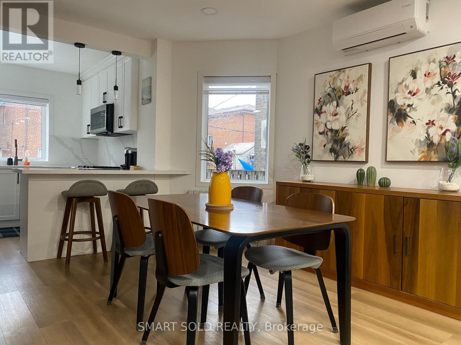 42 Arnold Avenue, Toronto, Ontario  M5A 3B2 - Photo 9 - C12682450