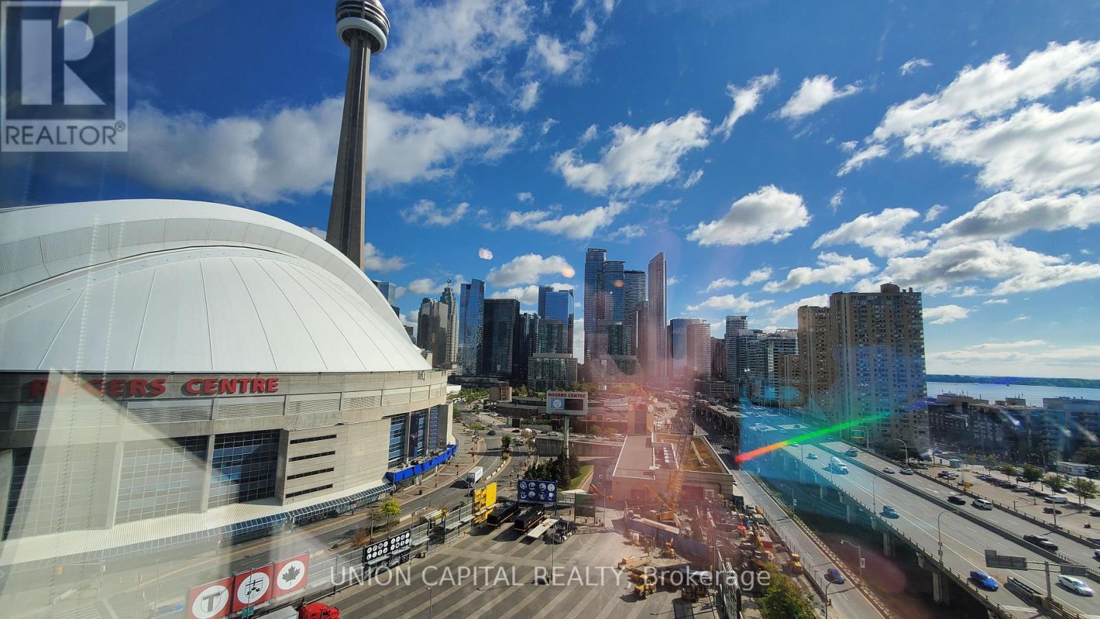 1602 - 5 Mariner Terrace, Toronto, Ontario  M5V 3V6 - Photo 11 - C12682504