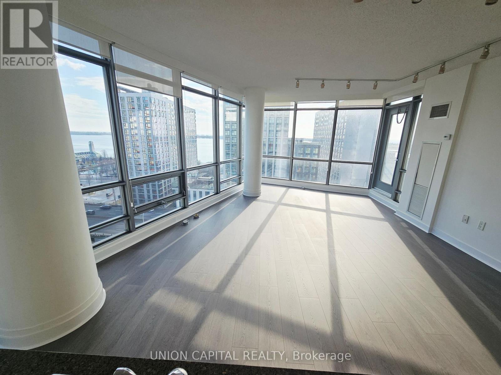 1602 - 5 Mariner Terrace, Toronto, Ontario  M5V 3V6 - Photo 12 - C12682504