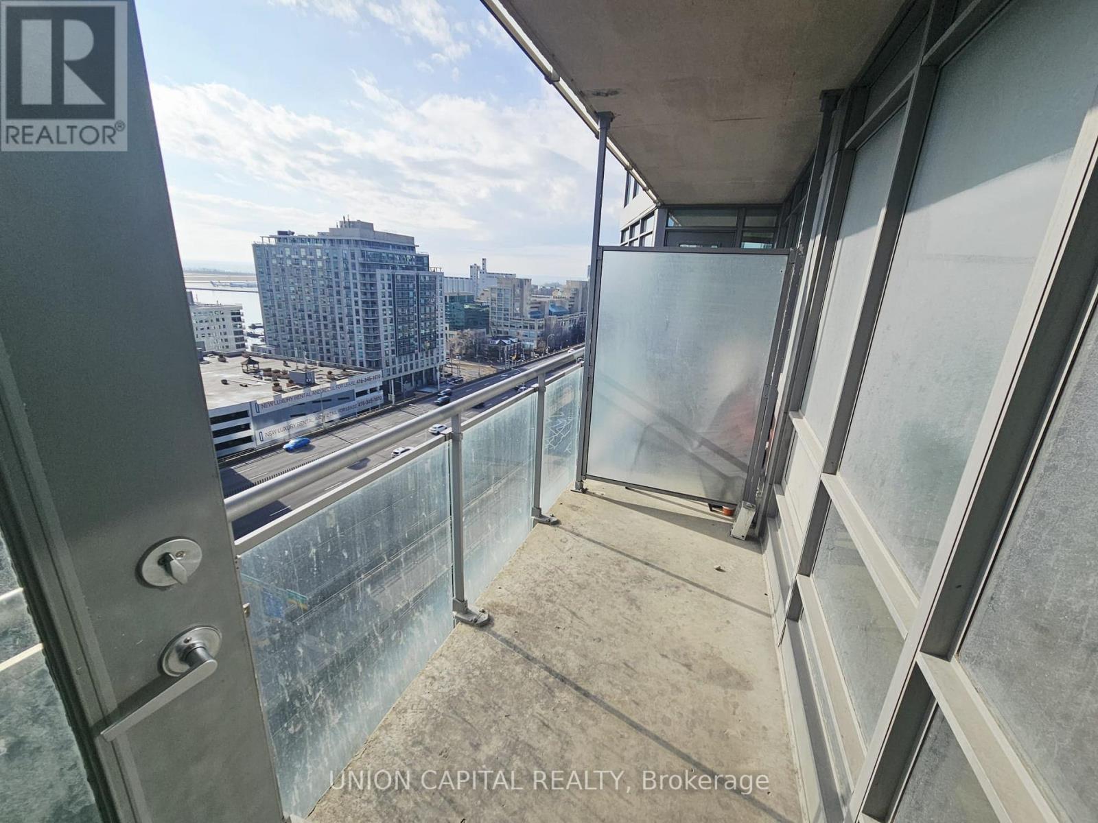 1602 - 5 Mariner Terrace, Toronto, Ontario  M5V 3V6 - Photo 19 - C12682504