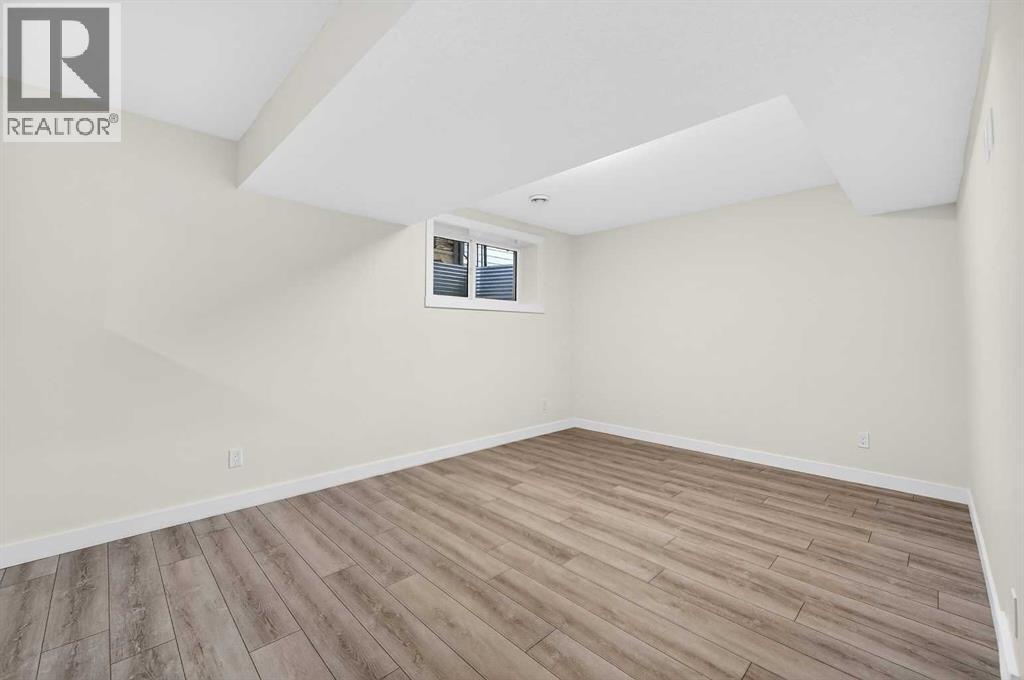 29 Rowmont Common Nw, Calgary, Alberta  T3L 0L4 - Photo 36 - A2277545