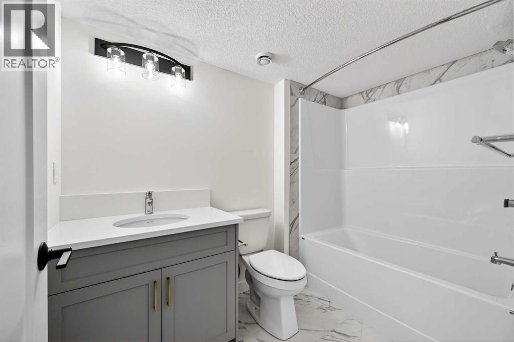 29 Rowmont Common Nw, Calgary, Alberta  T3L 0L4 - Photo 38 - A2277545