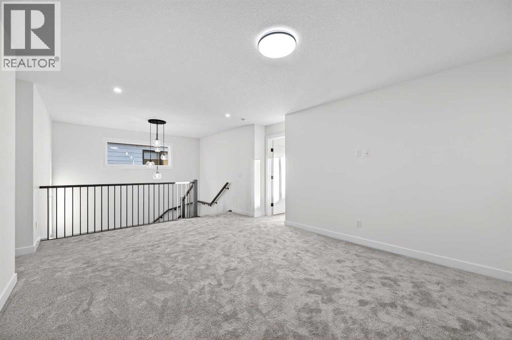 29 Rowmont Common Nw, Calgary, Alberta  T3L 0L4 - Photo 18 - A2277545